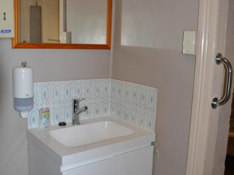The Burdekin Hotel อายร์ ภายนอก รูปภาพ