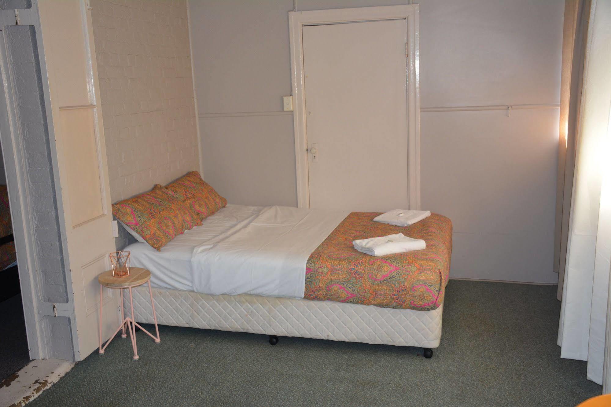 The Burdekin Hotel อายร์ ภายนอก รูปภาพ