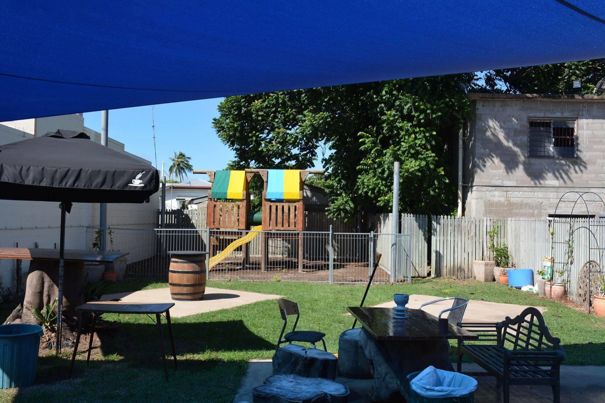 The Burdekin Hotel อายร์ ภายนอก รูปภาพ